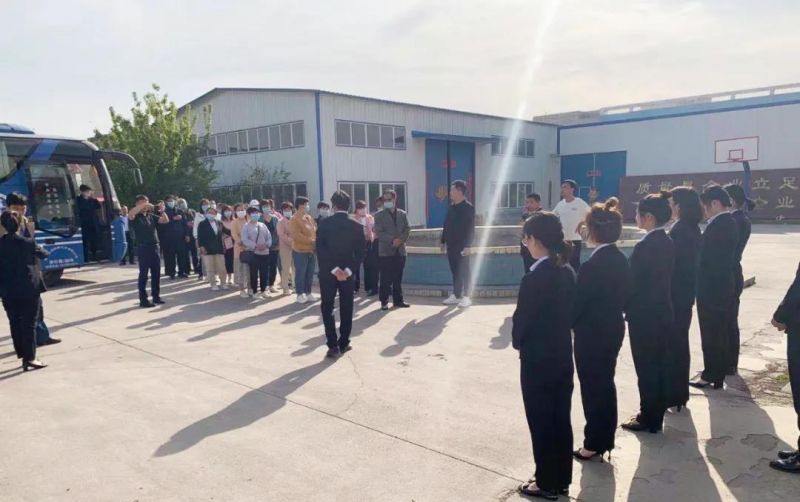 推動養(yǎng)殖行業(yè)綠色健康發(fā)展丨河北省各級領導、養(yǎng)殖單位和逸凡蔚嵐生物科技蒞臨我司調研