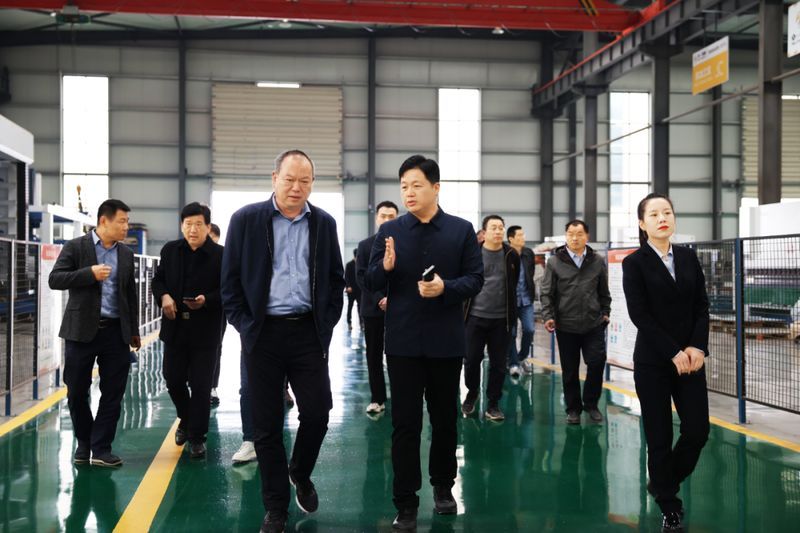 卓一簡訊|熱烈歡迎河南省農(nóng)業(yè)農(nóng)村廳領(lǐng)導(dǎo)團(tuán)蒞臨卓一牧業(yè)參觀考察！