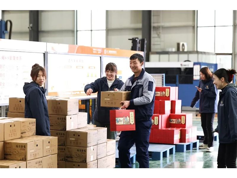 卓一牧業(yè) | 歲寒情暖，恭賀新春